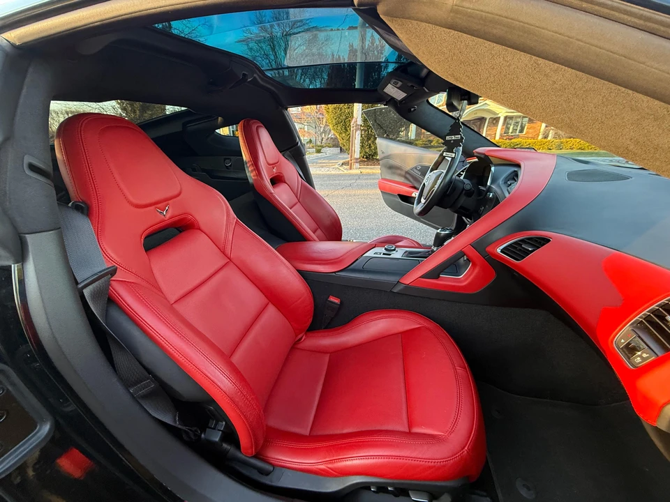 2015 Chevrolet Corvette C7 - Image 28 of 31