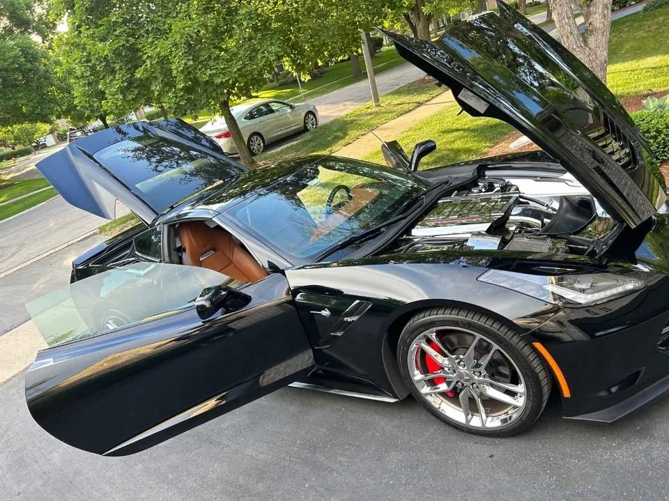 2015 Chevrolet Corvette C7 - Image 2 of 15
