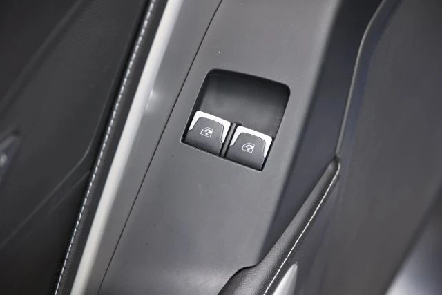 2015 Chevrolet Corvette C7 - Image 13 of 31
