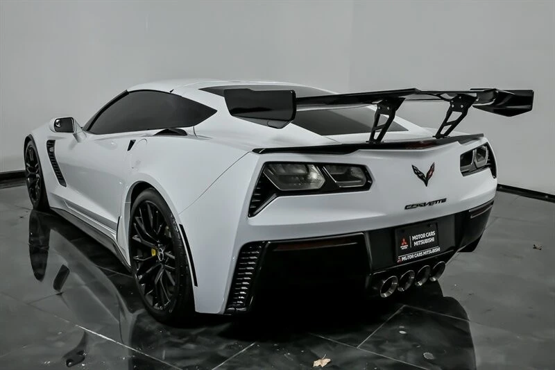 2015 Chevrolet Corvette C7 Z06 - Image 8 of 31