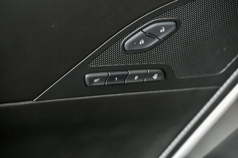 2015 Chevrolet Corvette C7 Z06 - Image 18 of 21