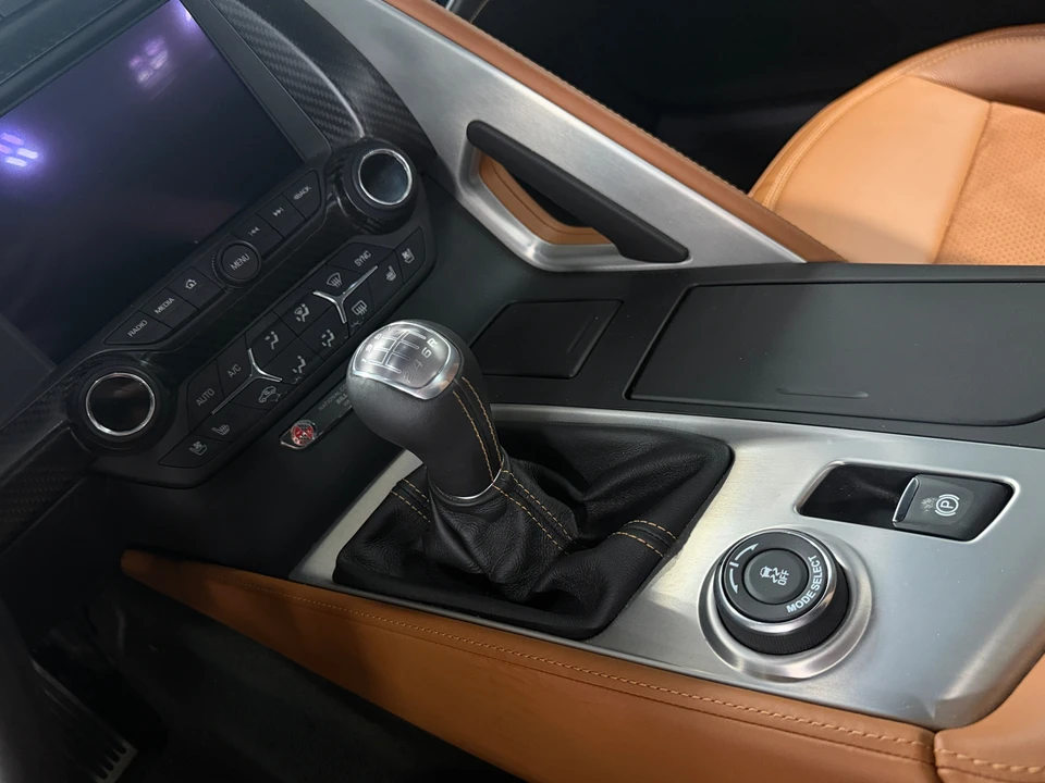 2015 Chevrolet Corvette C7 Z06 - Image 2 of 31