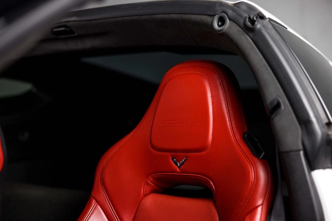2015 Chevrolet Corvette C7 Z06 - Image 16 of 31