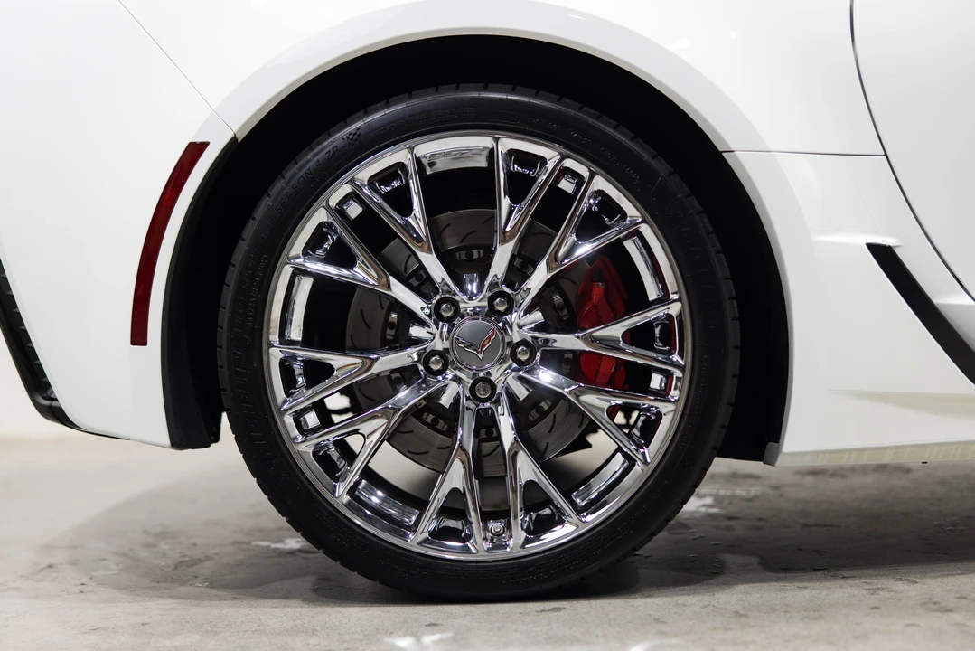 2015 Chevrolet Corvette C7 Z06 - Image 14 of 31
