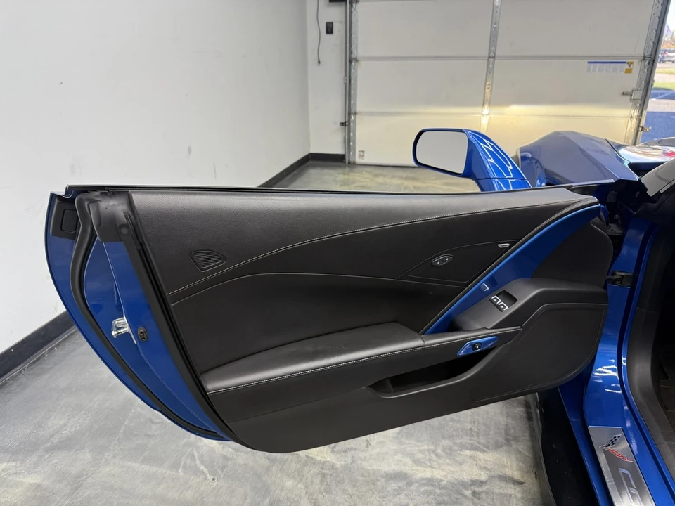 2015 Chevrolet Corvette C7 Z06 - Image 12 of 21