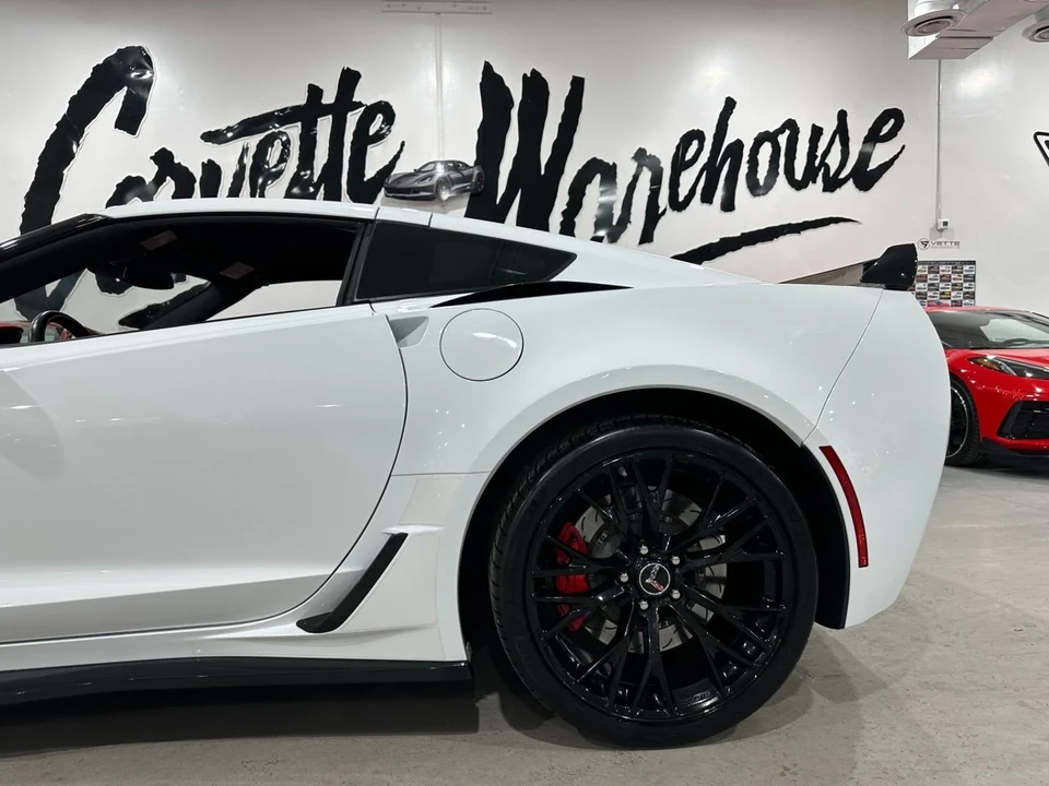2015 Chevrolet Corvette C7 Z06 - Image 6 of 12