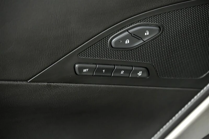 2015 Chevrolet Corvette C7 Z06 - Image 19 of 21