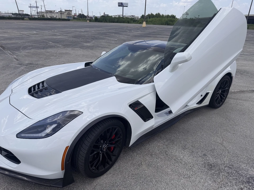 2015 Chevrolet Corvette C7 Z06 - Image 12 of 19