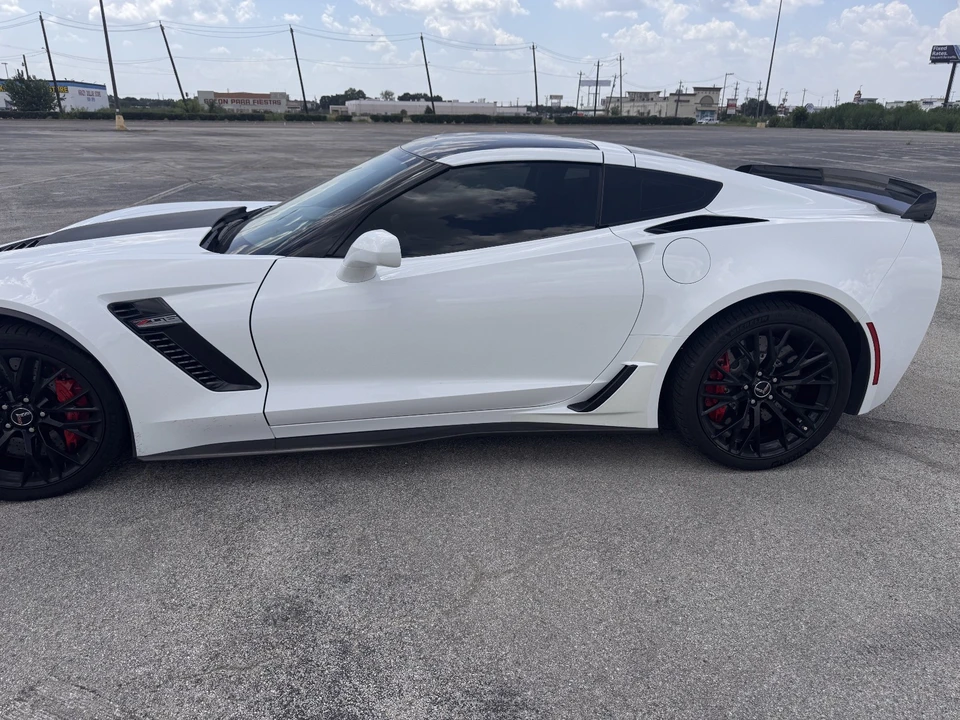 2015 Chevrolet Corvette C7 Z06 - Image 4 of 19