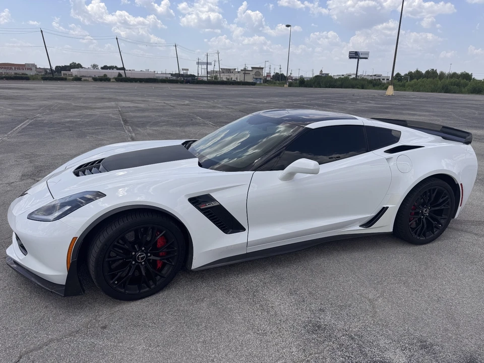 2015 Chevrolet Corvette C7 Z06 - Image 3 of 19