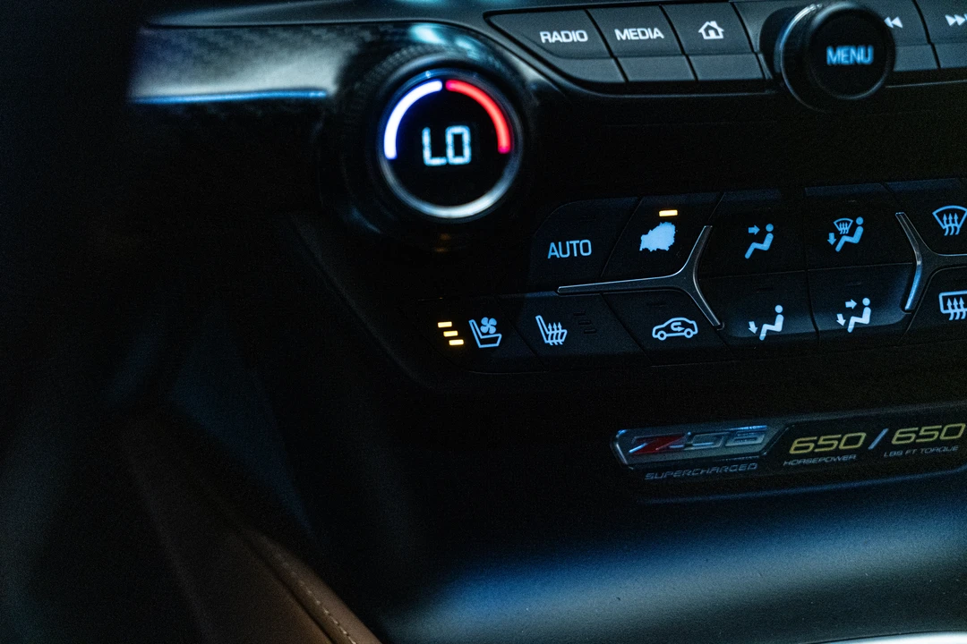 2015 Chevrolet Corvette C7 Z06 - Image 28 of 31