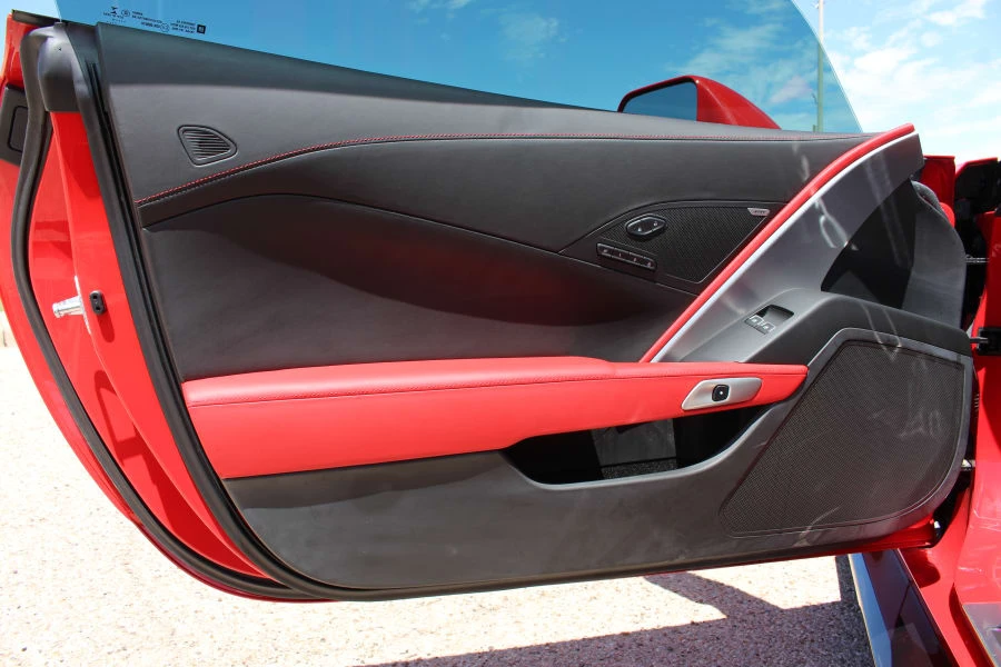2015 Chevrolet Corvette C7 Z06 - Image 29 of 31