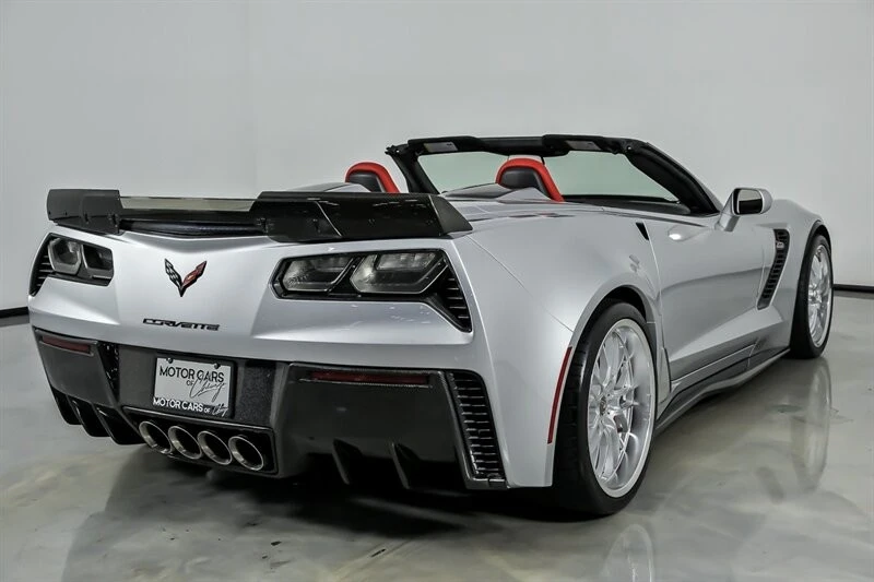 2015 Chevrolet Corvette C7 Z06 - Image 12 of 31