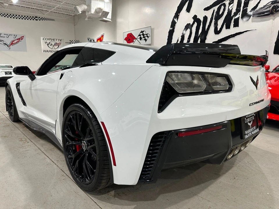 2015 Chevrolet - Image 4 of 21