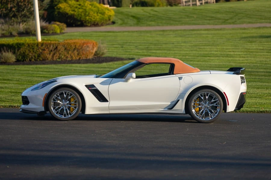 2015 Chevrolet Corvette C7 Z06 - Image 2 of 31