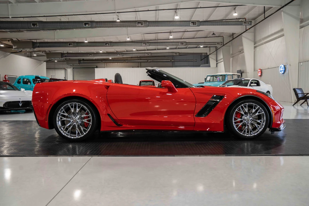 2015 Chevrolet Corvette C7 Z06 - Image 11 of 31