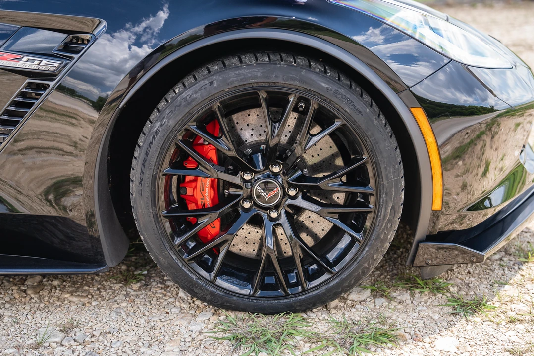 2015 Chevrolet Corvette C7 Z06 - Image 26 of 31