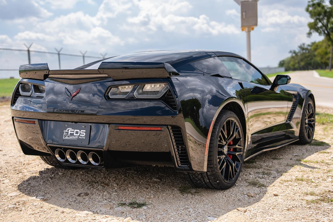 2015 Chevrolet Corvette C7 Z06 - Image 11 of 31