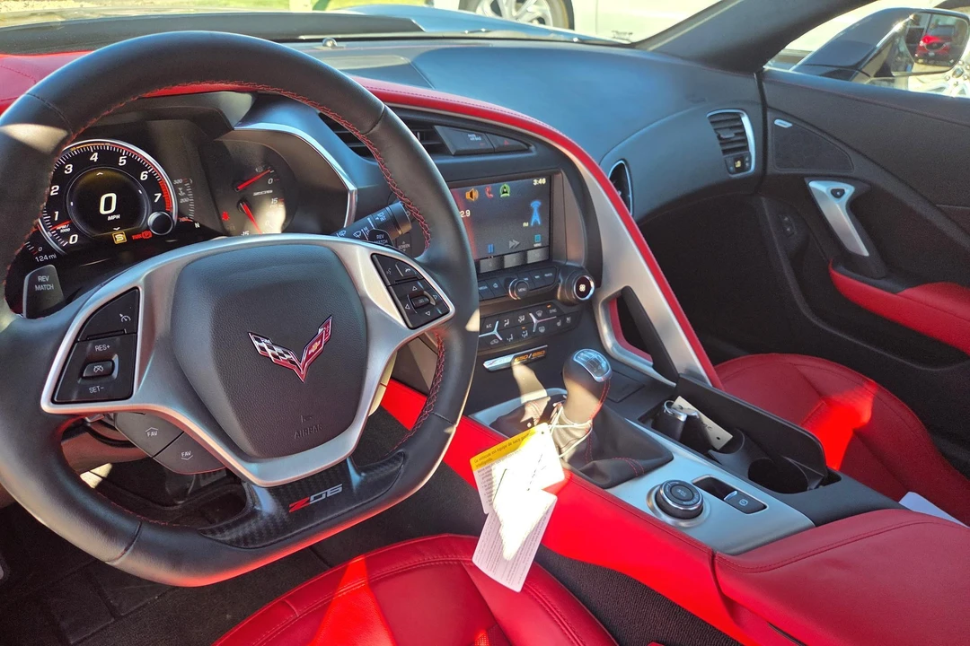 2015 Chevrolet Corvette C7 Z06 - Image 16 of 31