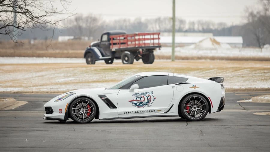 2015 Chevrolet Corvette C7 Z06 - Image 2 of 24