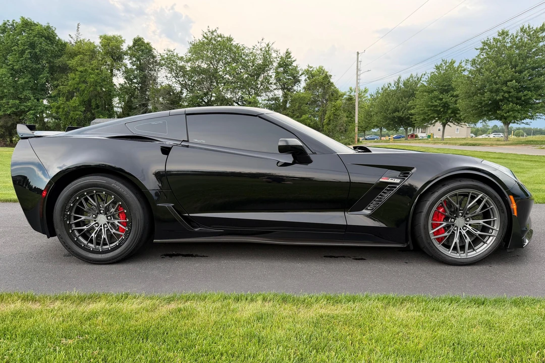 2015 Chevrolet Corvette C7 Z06 - Image 3 of 31