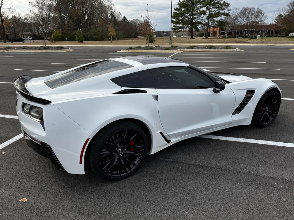 2015 Chevrolet Corvette C7 Z06 - Image 11 of 31