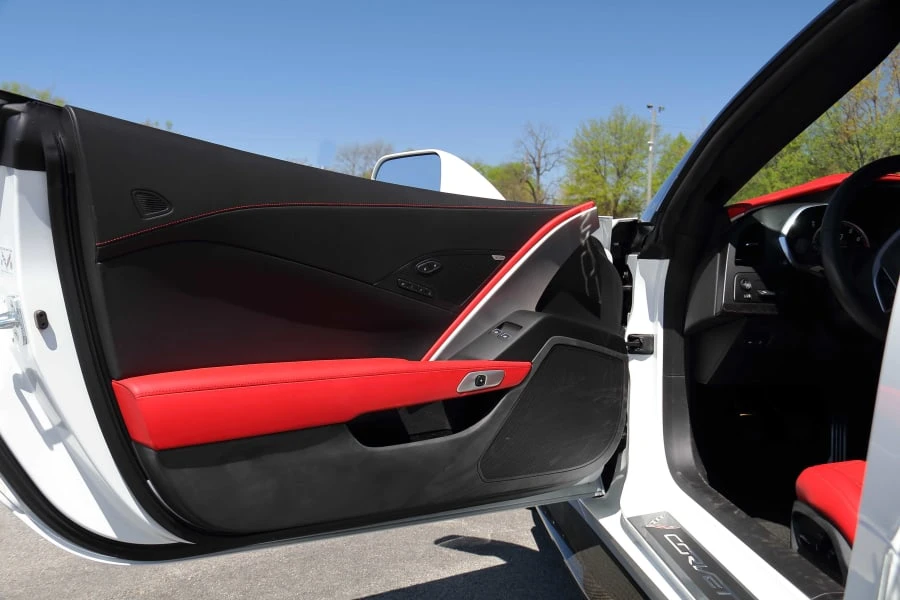 2015 Chevrolet Corvette C7 Z06 - Image 11 of 31