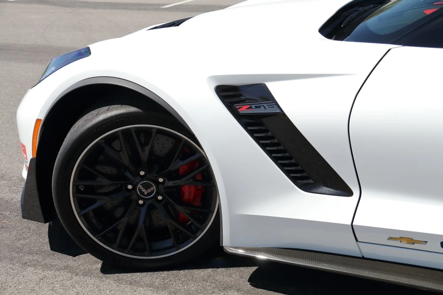 2015 Chevrolet Corvette C7 Z06 - Image 12 of 31