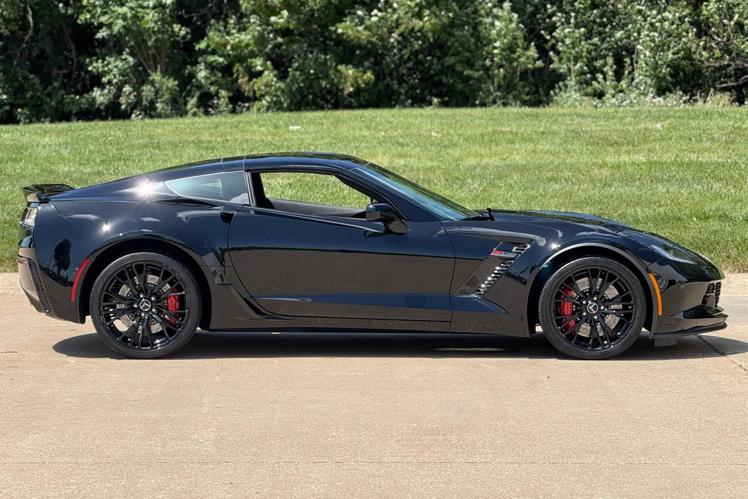 2015 Chevrolet Corvette C7 Z06 - Image 3 of 31