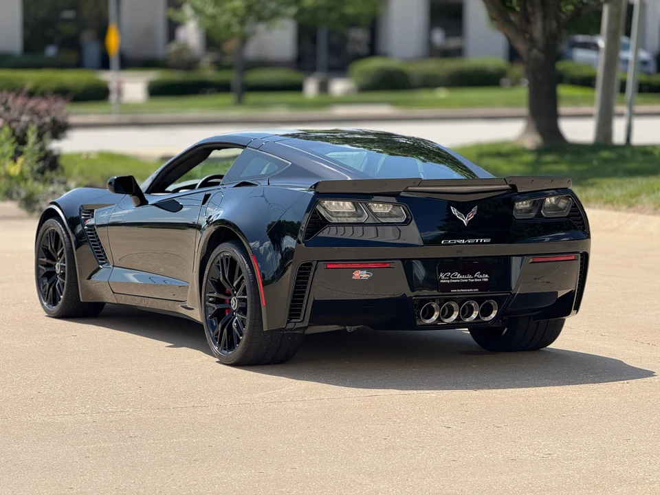 2015 Chevrolet Corvette C7 Z06 - Image 16 of 31