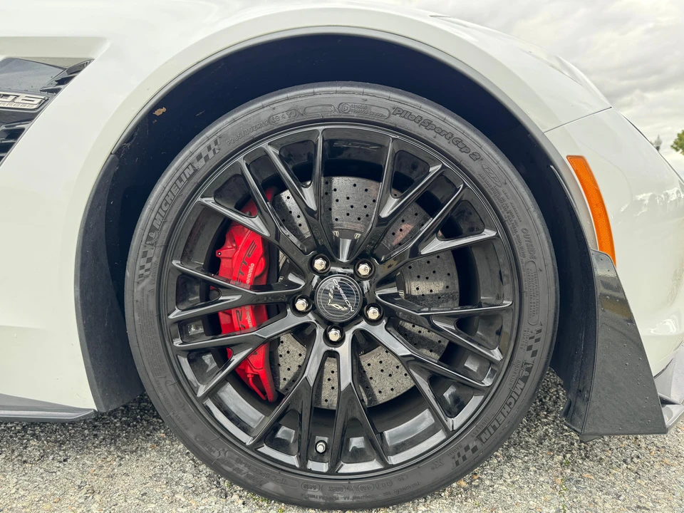 2015 Chevrolet Corvette C7 Z06 - Image 28 of 31