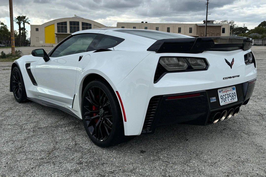 2015 Chevrolet Corvette C7 Z06 - Image 4 of 31