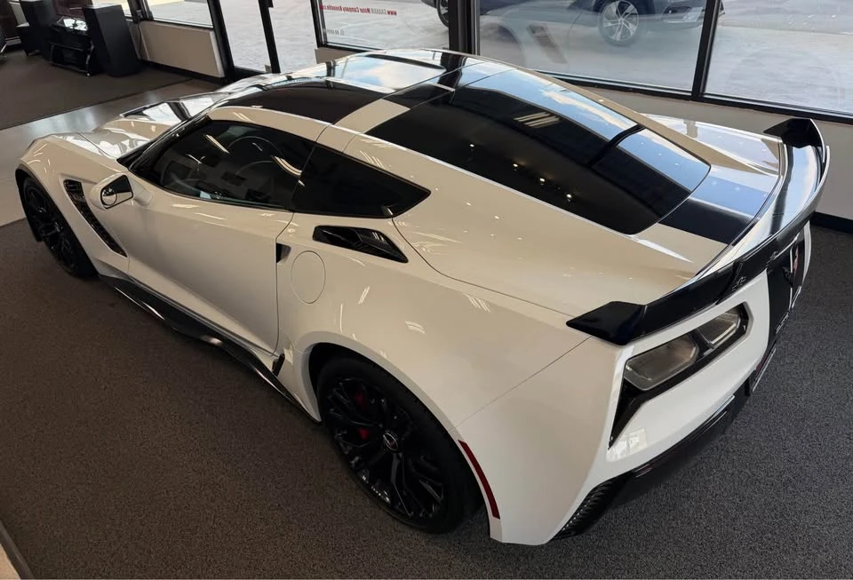 2015 Chevrolet Corvette C7 Z06 - Image 6 of 11