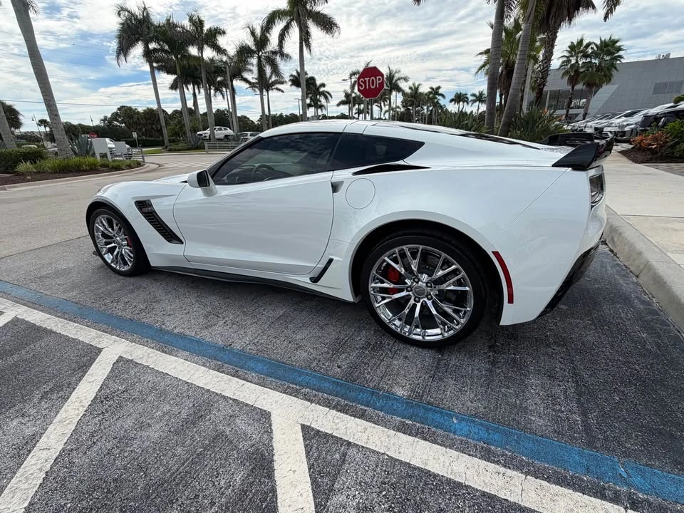 2015 Chevrolet Corvette C7 Z06 - Image 3 of 11