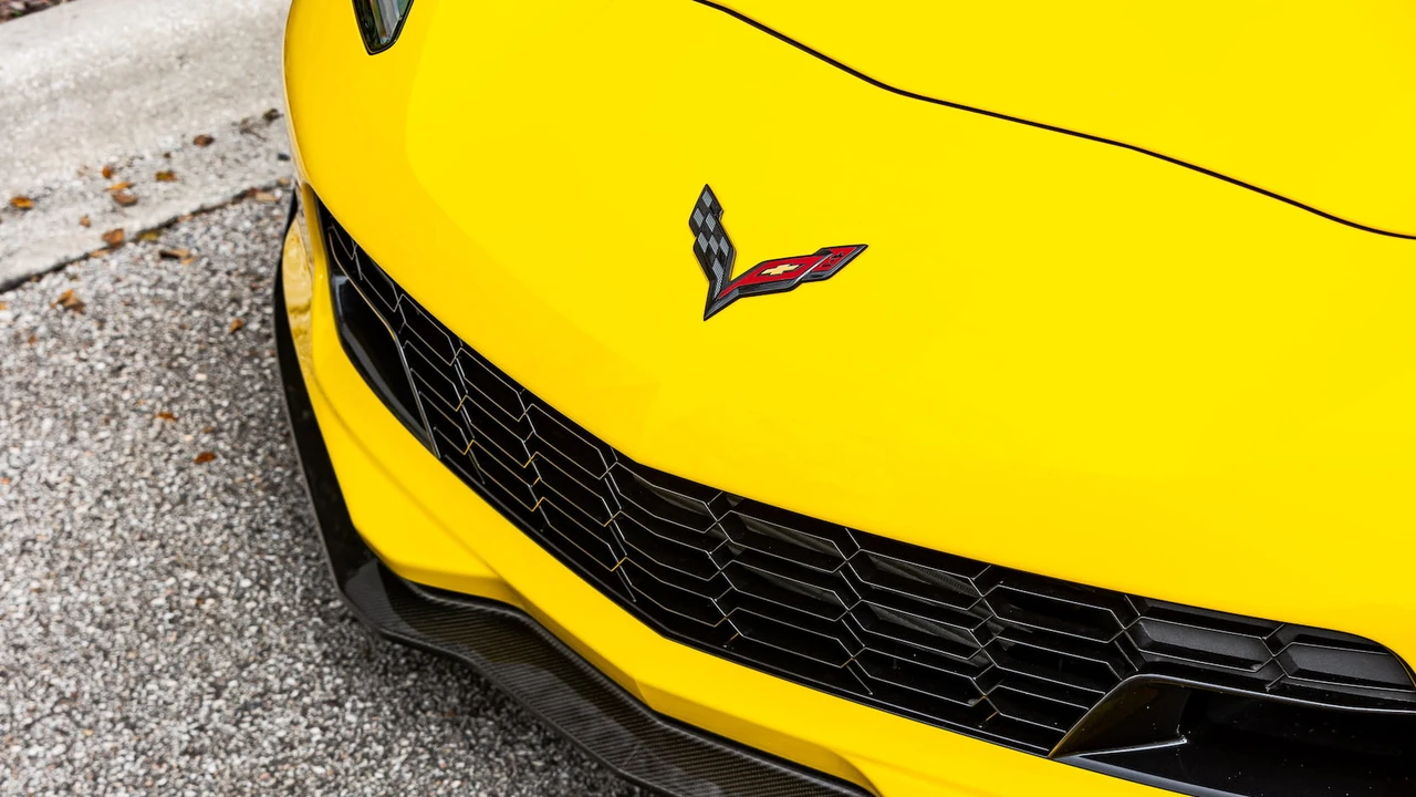 2015 Chevrolet Corvette C7 Z06 - Image 8 of 31