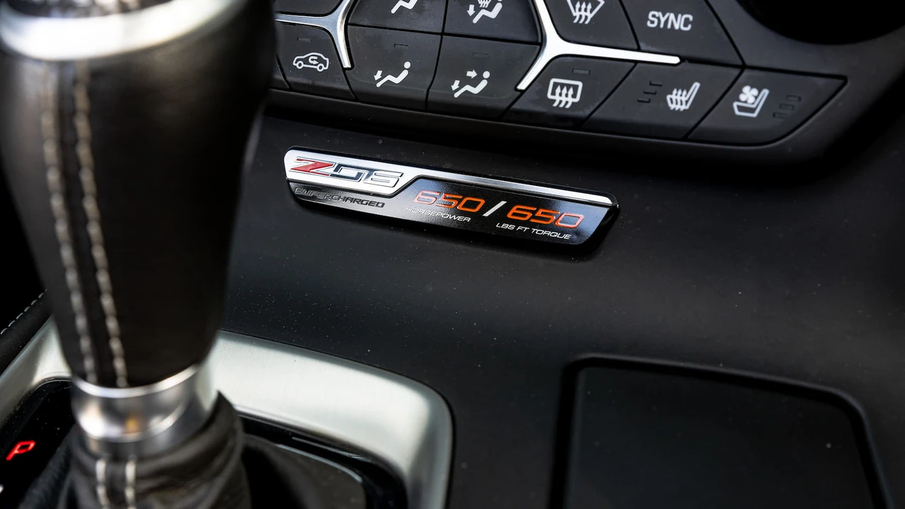 2015 Chevrolet Corvette C7 Z06 - Image 15 of 31