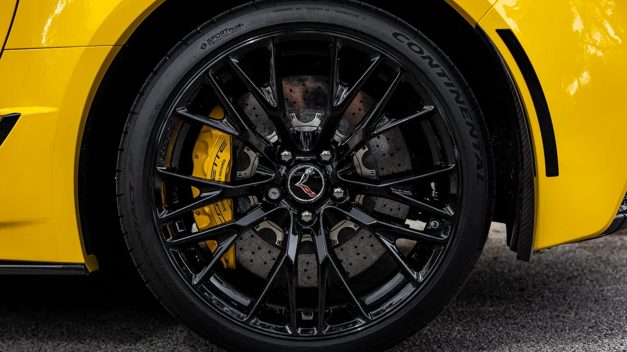 2015 Chevrolet Corvette C7 Z06 - Image 19 of 31