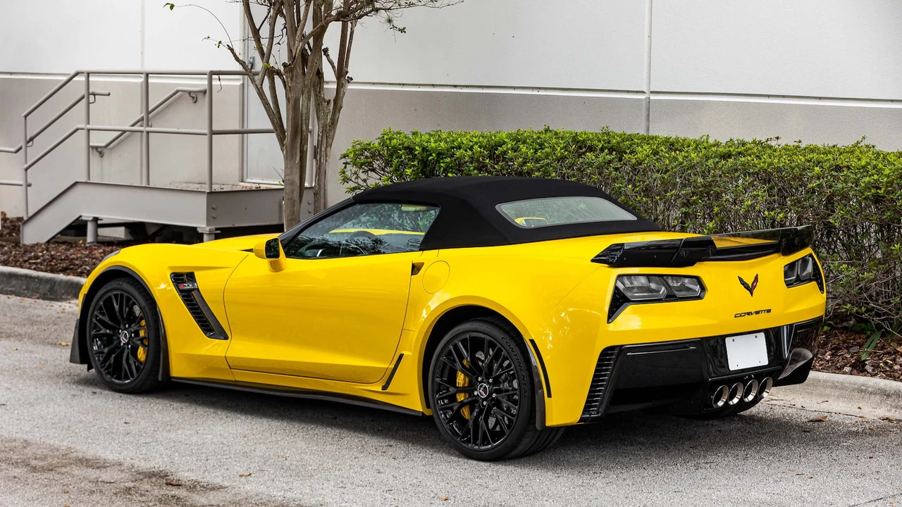 2015 Chevrolet Corvette C7 Z06 - Image 22 of 31