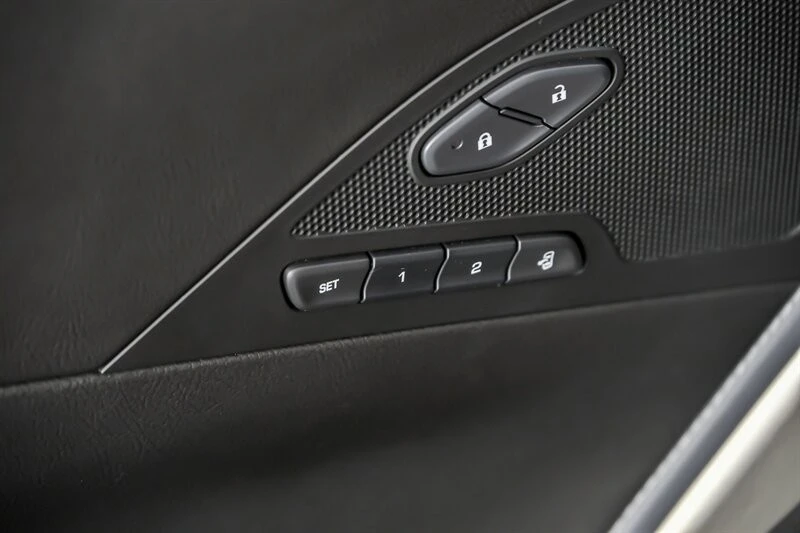 2015 Chevrolet Corvette C7 Z06 - Image 19 of 31