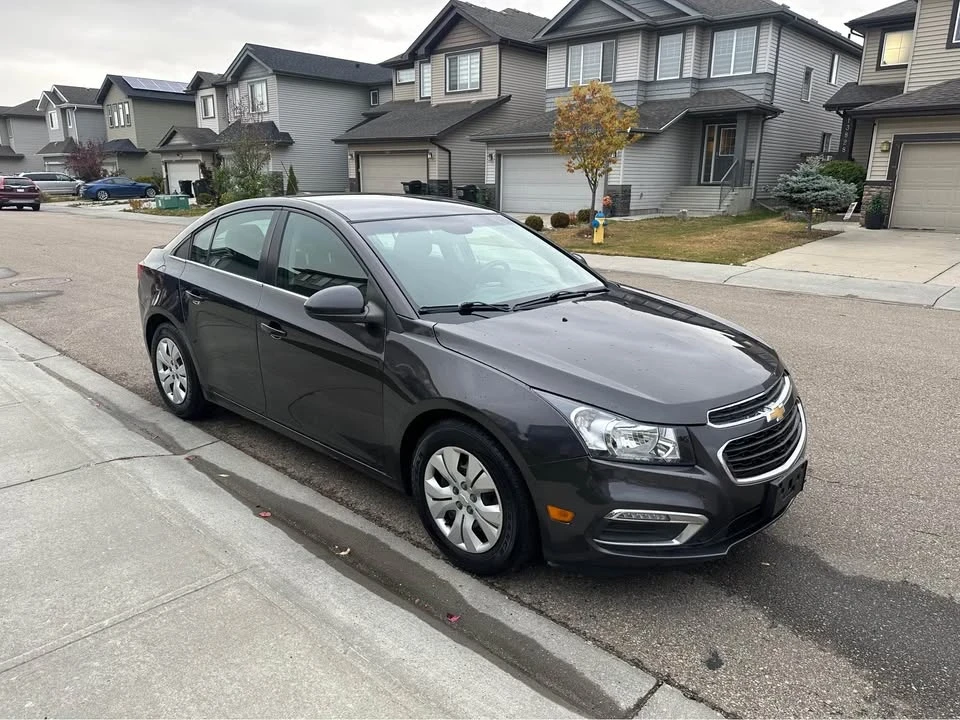 2015 Chevrolet Cruze - Image 2 of 11