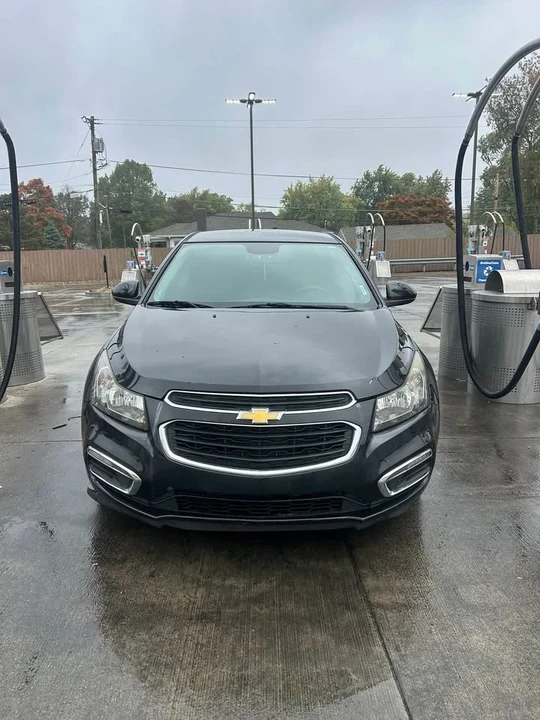 2015 Chevrolet Cruze - Image 2 of 9
