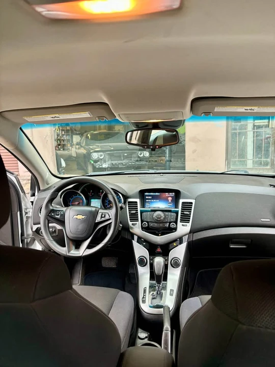 2015 Chevrolet Cruze - Image 8 of 11