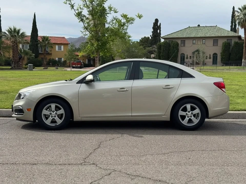 2015 Chevrolet Cruze - Image 2 of 7