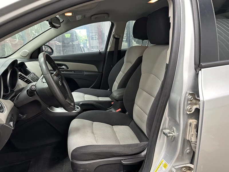 2015 Chevrolet Cruze - Image 9 of 21