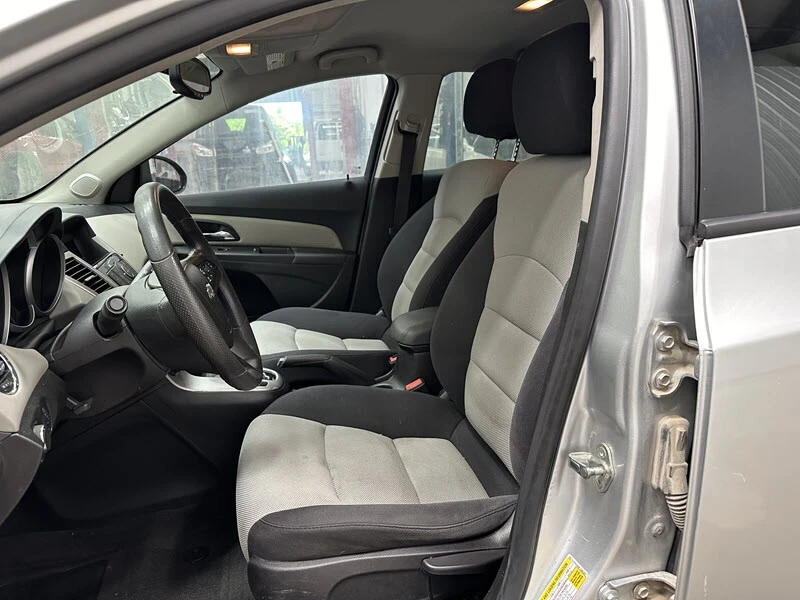2015 Chevrolet Cruze - Image 10 of 12