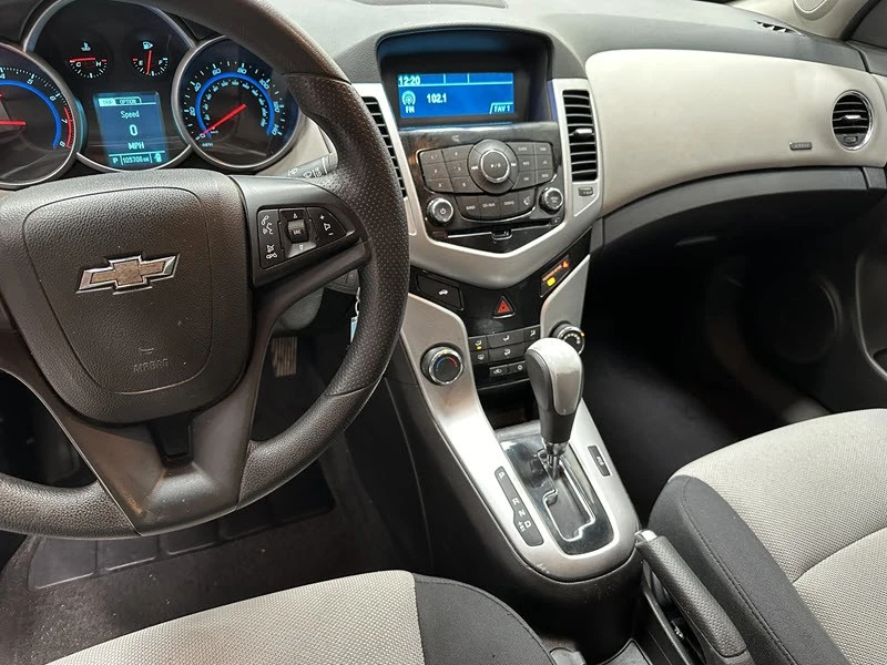 2015 Chevrolet Cruze - Image 8 of 21