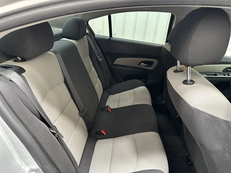 2015 Chevrolet Cruze - Image 15 of 21