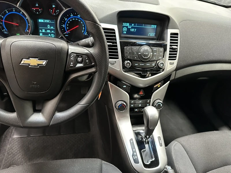2015 Chevrolet Cruze - Image 8 of 21
