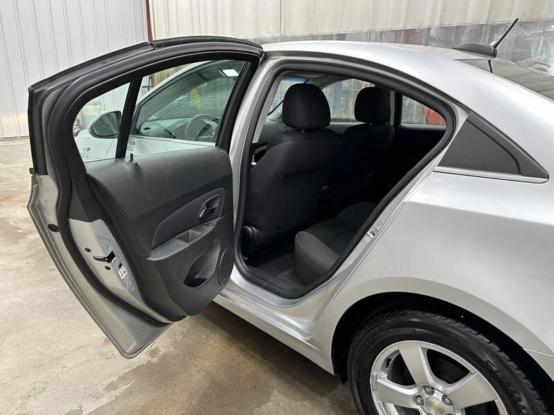 2015 Chevrolet Cruze - Image 11 of 12