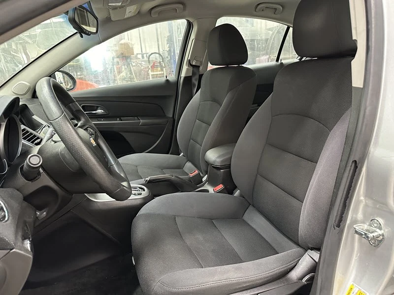 2015 Chevrolet Cruze - Image 9 of 21